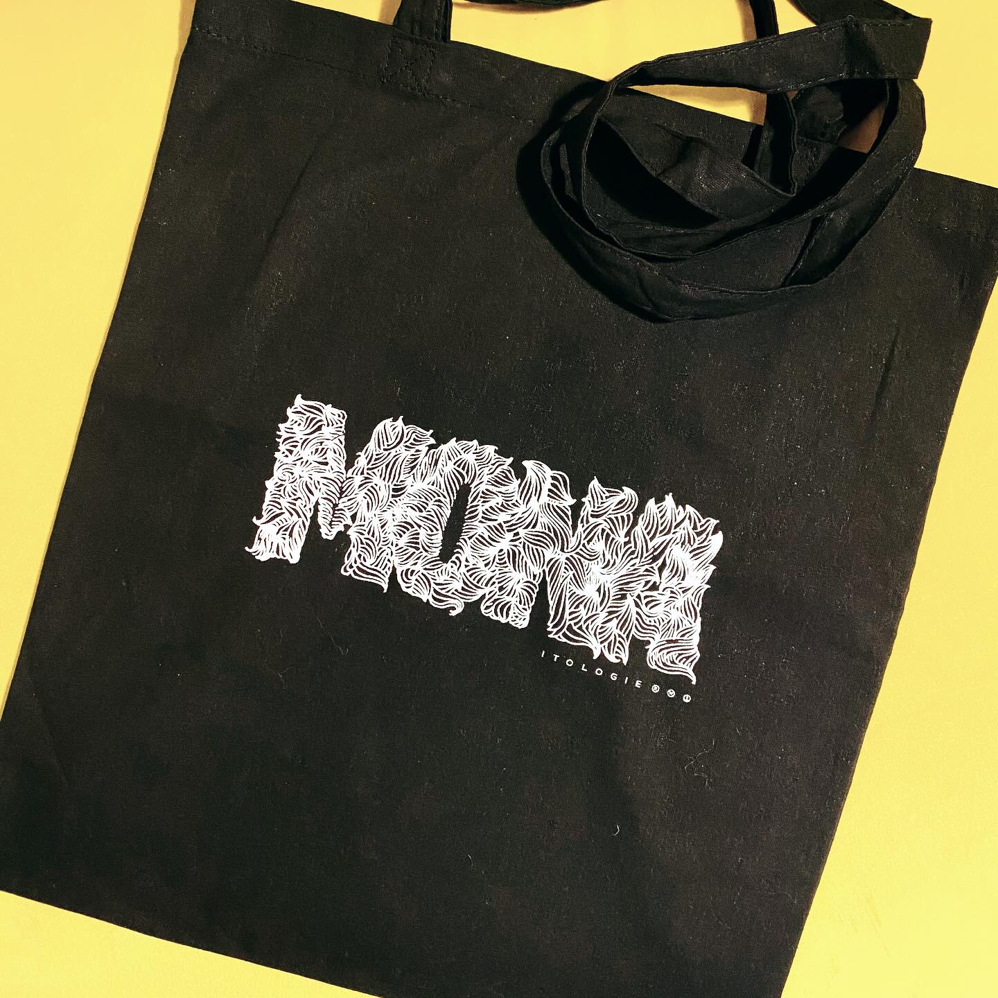 Borsa Mona